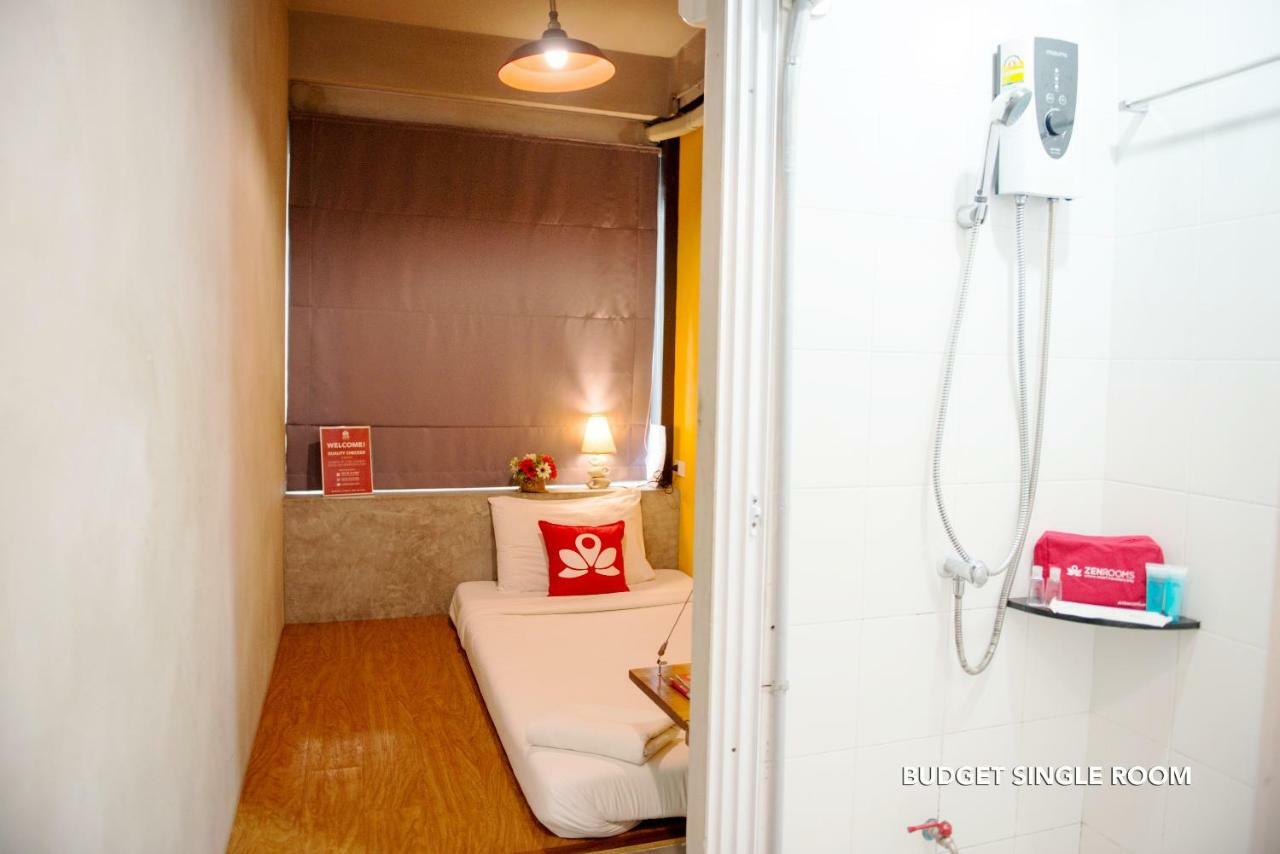 Zen Rooms Damrongrak Road Бангкок Экстерьер фото